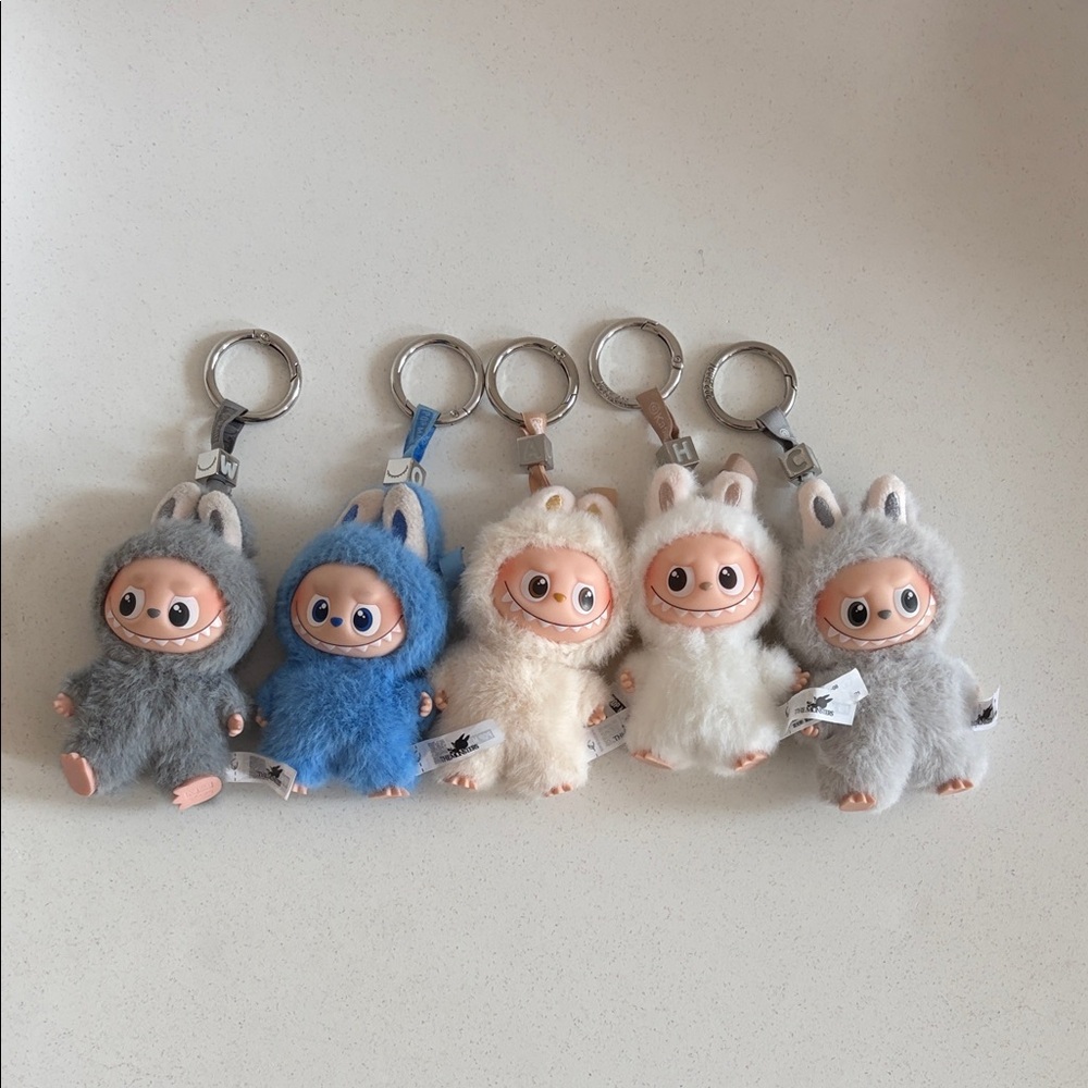 Adorable Plush MINI LABUBU Keychain price for all 5A C H O W